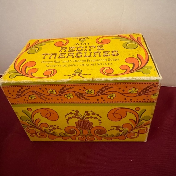 Vintage Avon Recipe Treasures New W/O Soaps - Picture 1 of 8